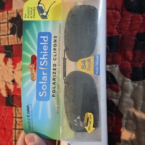 Polarized Clip-On Sunglasses - Lens Solar Shield 54 Rec A